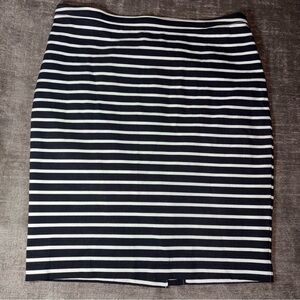 White House Black Market Pencil Skirt Stripes Size 8 Horizontal Stretch